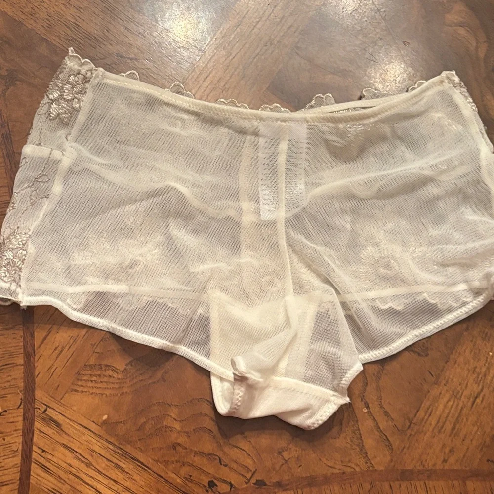 Elegant Lace Trim white panties size small